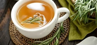 agua-alecrim-deixar-seu-cerebro-mais-jovem-blog-green-house-senior