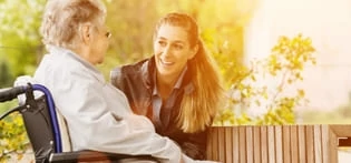 como-proceder-ao-visitar-um-idoso-com-alzheimer-blog-green-house-senior